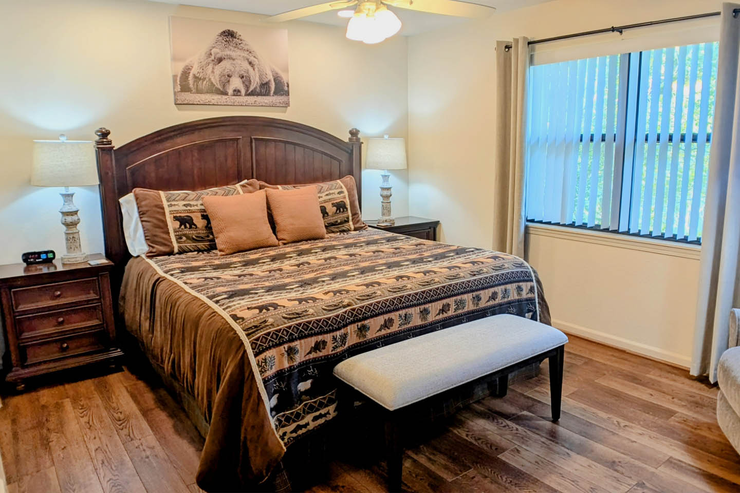 LakeviewLuxury14