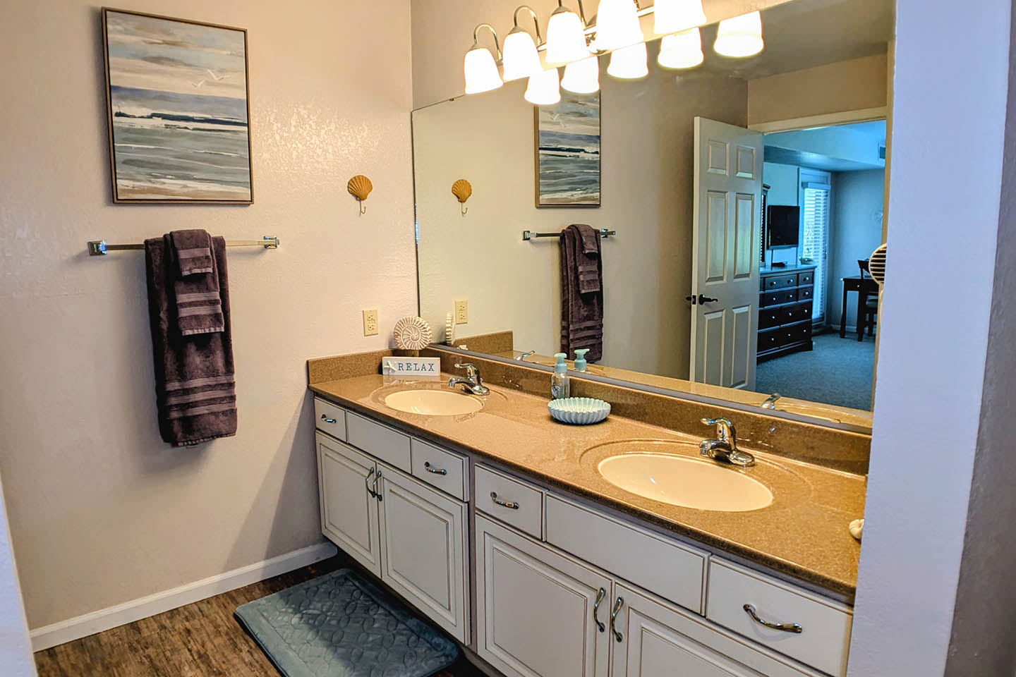 taneyPointe_Mst bath 3